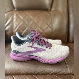Brooks Launch 8 Running Shoes